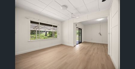 Charming Renovated Villa on Expansive Rural Grounds - Photo 3