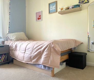 For Lease - 44 Senior Crescent, Cambridge, Ontario - Photo 4