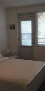GHETTO MCGILL- 3 ½ RÉNOVÉ & MEUBLÉ – 1 CHAMBRE FERMÉE - Photo 3