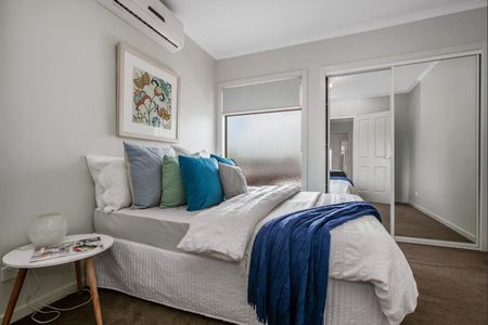 2/72 Arundel Avenue, Reservoir VIC 3073 - Photo 3