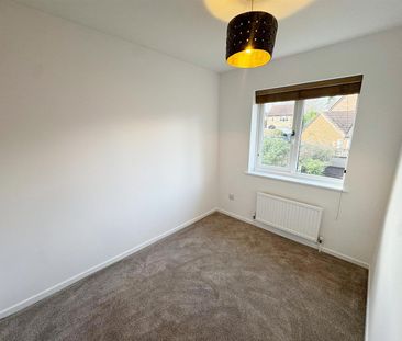 Cropmark Way, Hatch Warren, Basingstoke - Photo 1