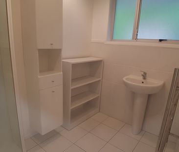 St HELIERS Hampton Drive spacious 2 bedroom townhouse north facing - Photo 3