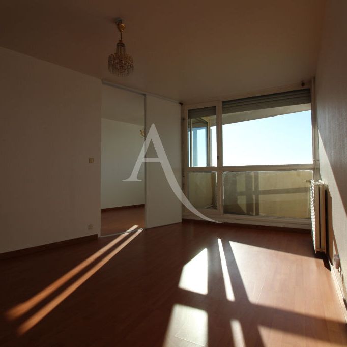 Location Appartement 1 pièce 41m² - Photo 1