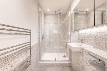 Uncle Colindale, Colindale, NW9 - Photo 4