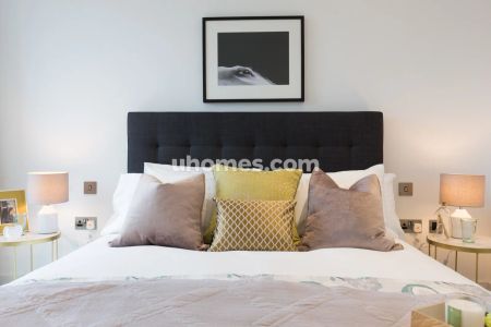 3 Bedroom 2 bathroom - Photo 2