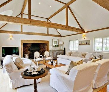 5 bedroom detached house to rent - Photo 1