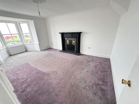 The Front, Seaton Carew, Hartlepool - Photo 2