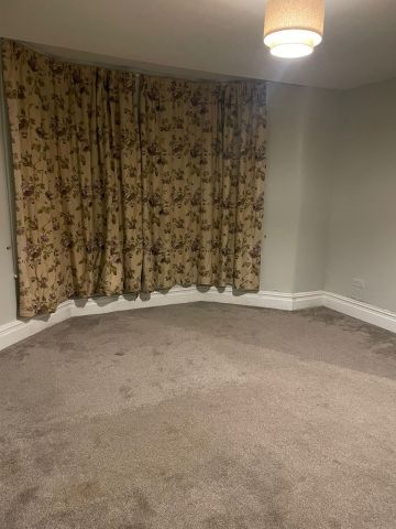 2 Bed Flat, Beaufort Road, BS5 - Photo 4