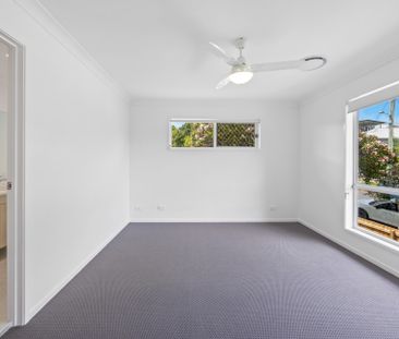 8 Cribb Avenue, Mitchelton - Photo 5