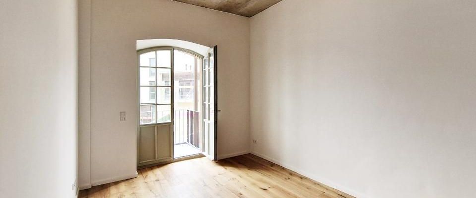 ERSTBEZUG sanierte Papierfabrik | Familienwohnung am Wasser mit 2 Balkonen, AR, Stellplatz u.v.m. - Foto 1