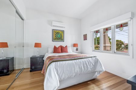 Thinking of selling? Contact our agent - Photo 5