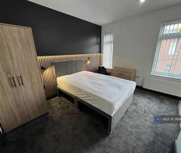 1 bedroom in a house share to rent - Photo 3