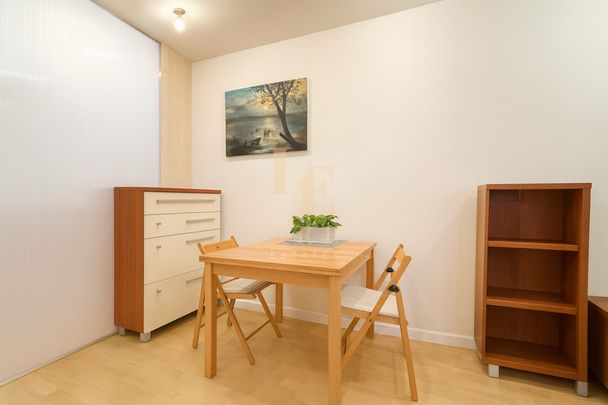 Przestronna kawalerka| 35 m2| Bemowo| Garderoba - Photo 1