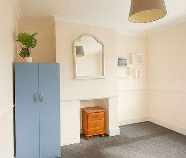 Room in a Shared House, Massive Double Room In Streatham, SW16 - Photo 3