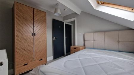 Room 4, 4 Lothair Avenue, Belfast, BT15 2HU - Photo 2