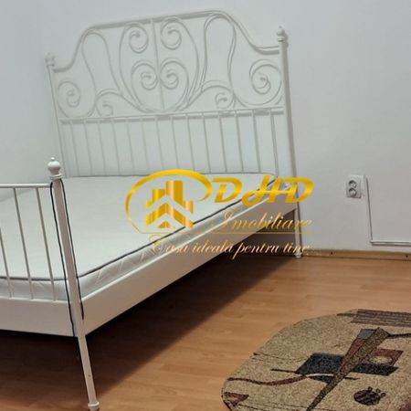 Garsonieră Tătărași - Flora, balcon închis - Fotografie 3