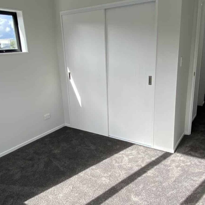 Modern Home for rent, 1 Car Garage - Photo 1