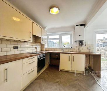 3 bedroom house to rent The Knares, Basildon, Essex, SS16 - Photo 6