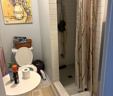 For Lease - 258 Shadow Place, Pickering, Ontario - Photo 4