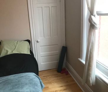 228 Primrose Avenue apartment — Ottawa, ON (2-Bedroom) - 2 Bedroom - Photo 2
