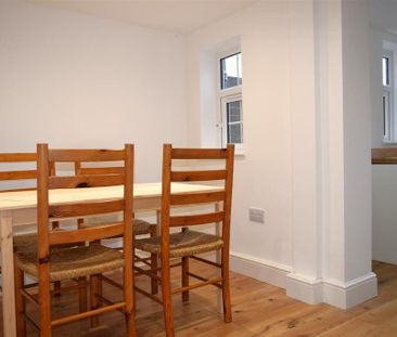 2 bedroom cottage to rent - Photo 2