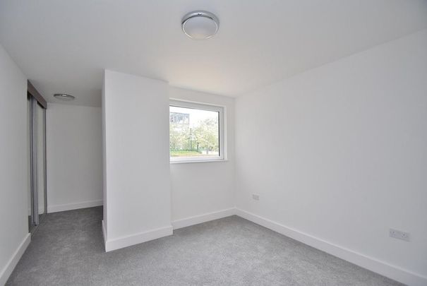 1 bedroom ground floor flat to rent - Photo 1