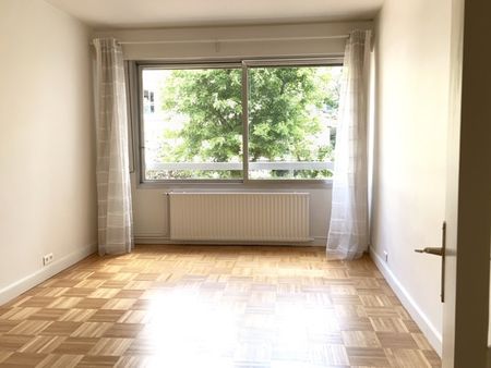 Location Appartement 2 pièces 74m² NEUILLY SUR SEINE 92200 - Photo 2