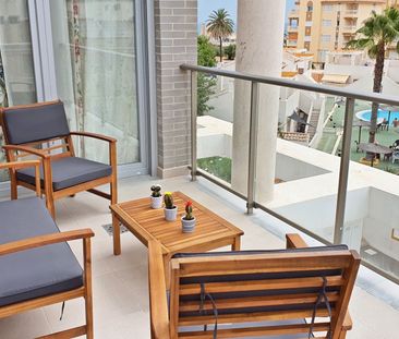 Apartamento de alquiler en Carrer de Joan de Joanes, Oliva Nova - Photo 4