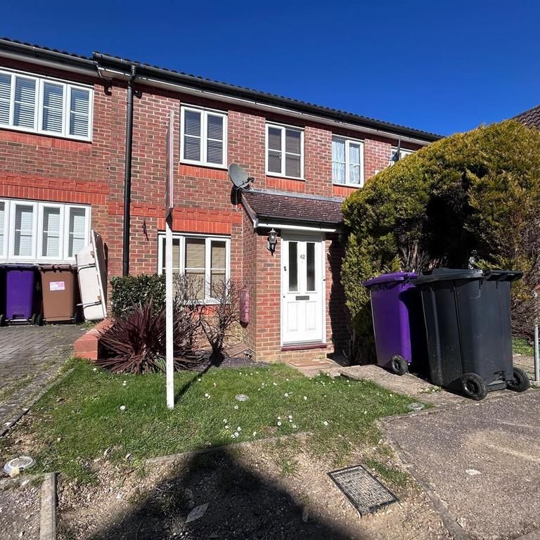 2 bedroom terraced house to rent - Photo 1