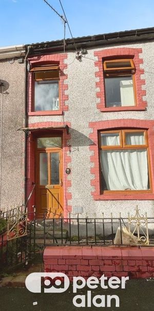 Waun Fach, Nantymoel, BRIDGEND - Photo 2