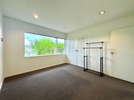 98 Angelo Avenue, Howick, Auckland - Photo 4