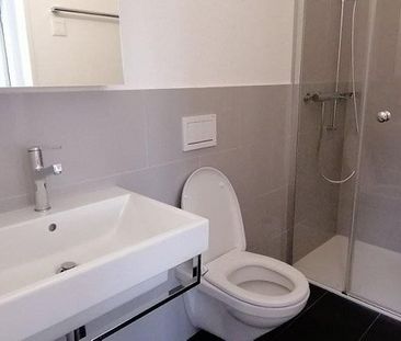 moderne, grosszügige 4.5-Zimmer-Wohnung - Photo 4