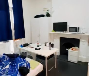 195 Cleveland, Sydney - Photo 2