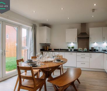 4 bedroom semi-detached house to rent - Photo 3