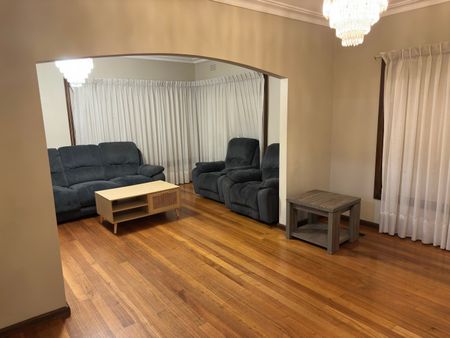 Campbellfield - Photo 2