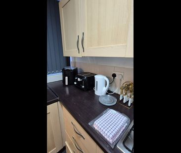 Room in a Shared Flat, Birmingham, B12 - Photo 4