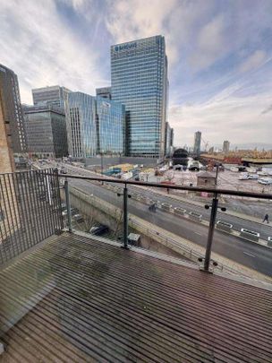 Boardwalk Place, Canary Wharf, London, E14 - Photo 1