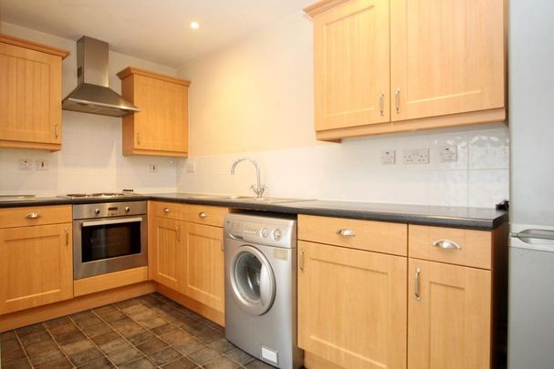 1 bedroom ground floor flat to rent - Photo 1