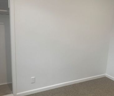 Charming 4BR Family Home in Papatoetoe - Photo 5