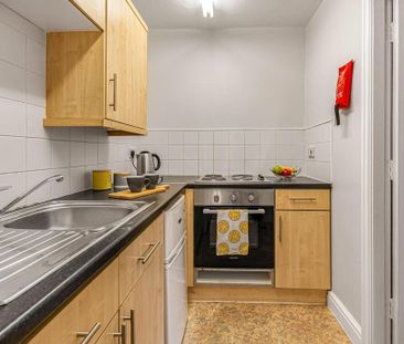 1 bedroom flat to rent - Photo 5