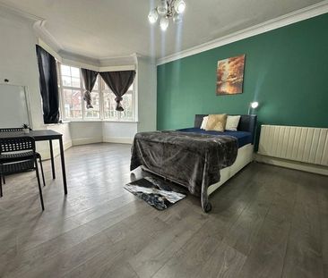 Room in a Shared House, Hendon Lane, N3 - Photo 2