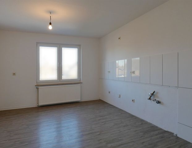 Erstbezug nach Renovierung! Gemütlichkeit unterm Dach! - Foto 1