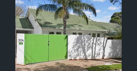 IMMACULATE RESIDENCE IN THE HEART OF BEAUMONT - Photo 3