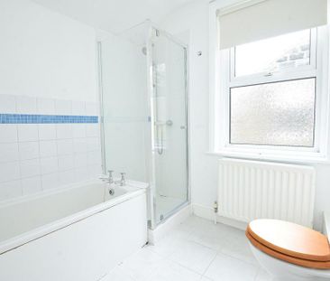 4 bedroom terraced house to rent - Photo 2
