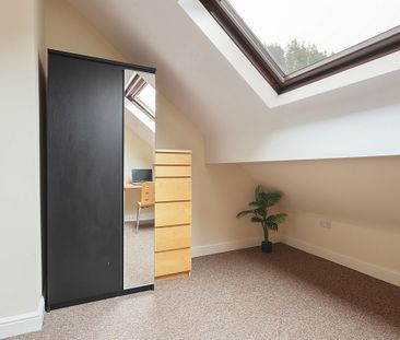 Gorgeous 4 bedroom property - Photo 3