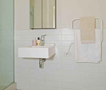 CITY CENTRE - Hudson Brown - Fourth Floor - Photo 2