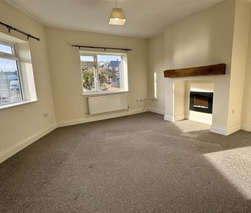 Dean Road, Scarborough - Photo 2