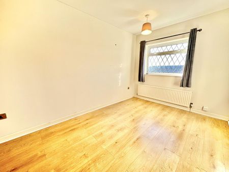 3 bedroom detached house to rent - Photo 5