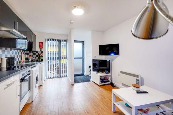 1 bedroom apartment to rent - Photo 1