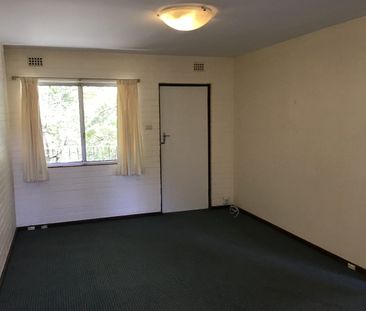 Two Bedroom Apartment - Secure Complex - Photo 5